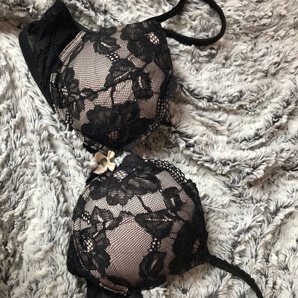 Size 34B VS Push Up Bra